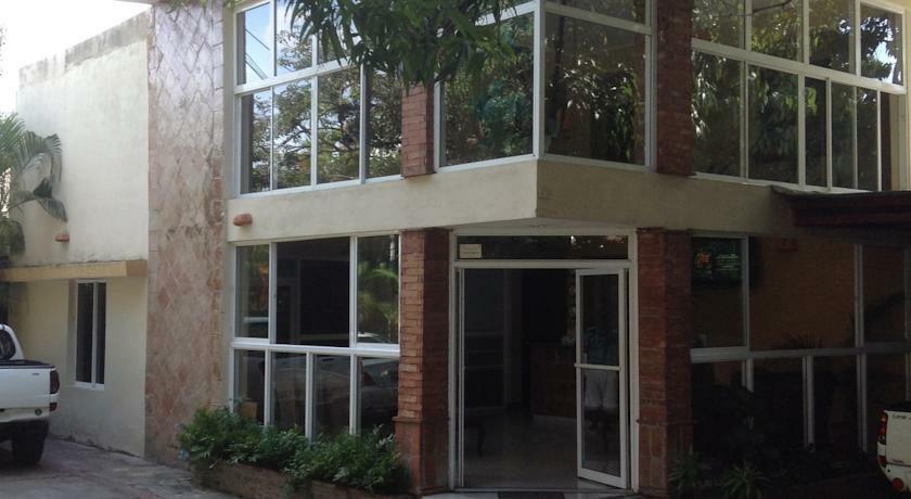 Hotel Alcaldeza - Garden House Maria Guadalupe Santo Domingo Exterior photo